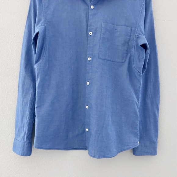Lululemon All Town Buttondown Shirt Mens Med Blue Collared Classic Work Casual - Picture 7 of 12